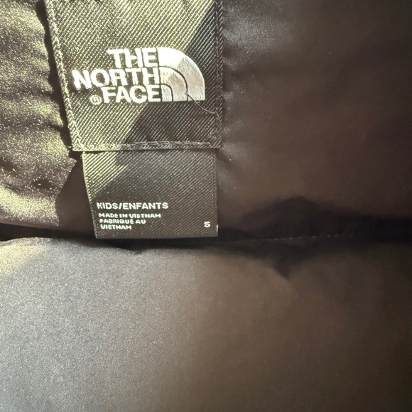 North Face Nuptse Kids size 5 - Picture 2 of 5